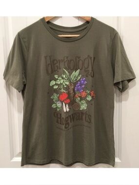 NEW! Harry Potter Hogwarts Herbology T-Shirt | L